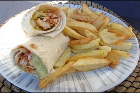 CHICKEN WRAP WITH SALAD