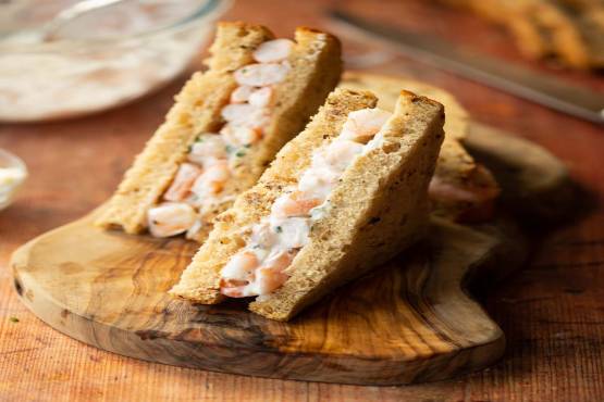 PRAWNS SANDWICHES