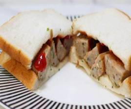 SAUSAGE SANDWICHES